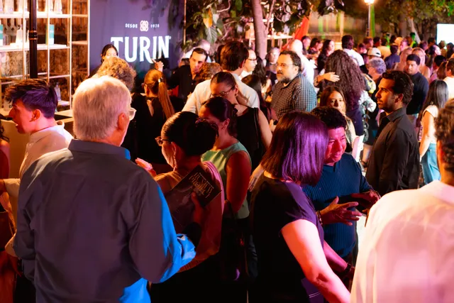 Invitados durante la celebración de Runway Project en Casona Cicero